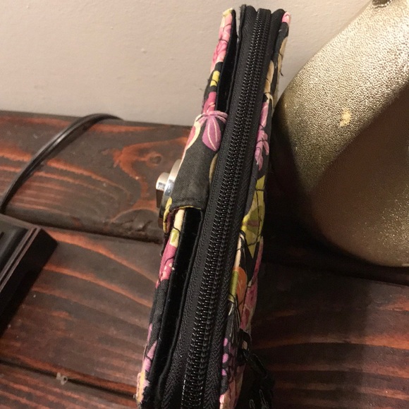 Vera Bradley wallet. - Picture 7 of 8